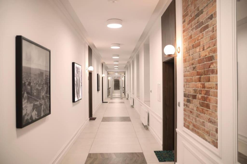 Energetic In Center! Apartment Breslau